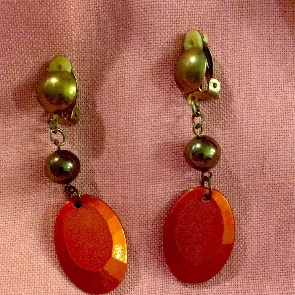 Vintage Dangle Clip on Earrings (Z)